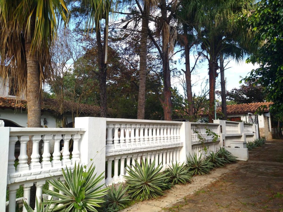 Hotel La Aparesida Aregua Exterior photo