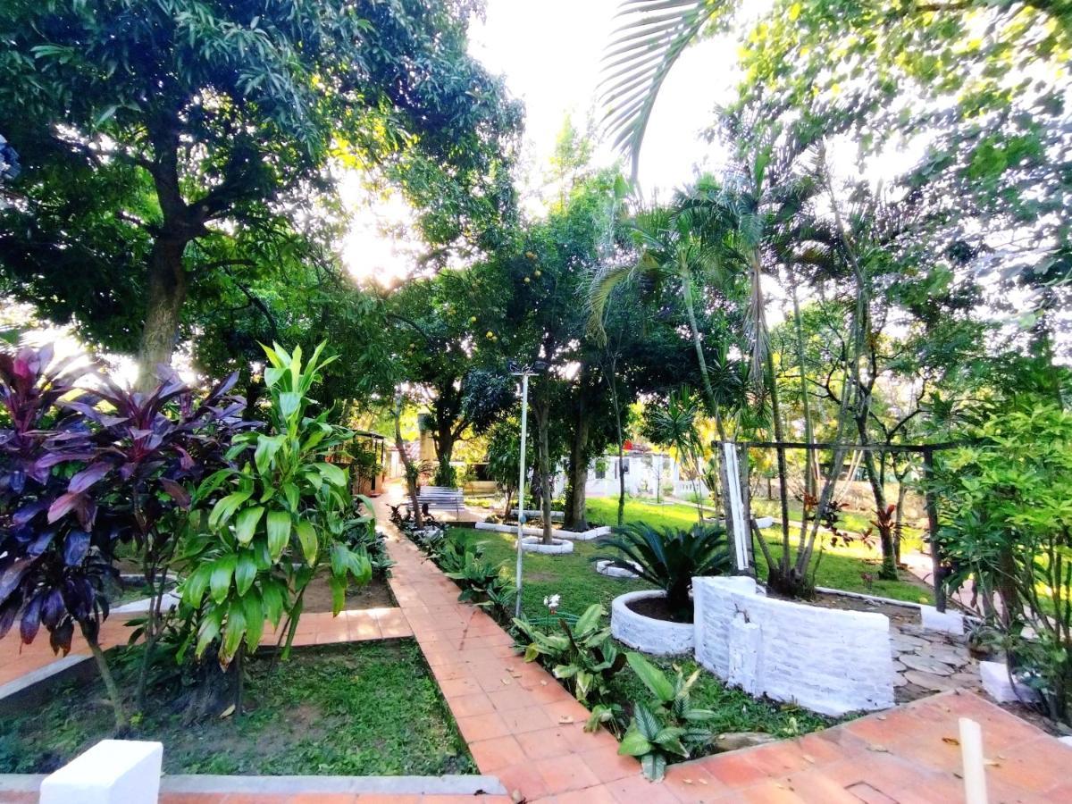 Hotel La Aparesida Aregua Exterior photo